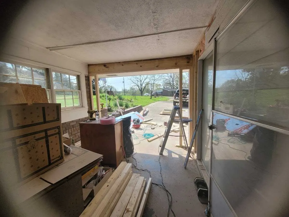 Air movers and dehumidifier for Drying & Dehumidification in Joliet